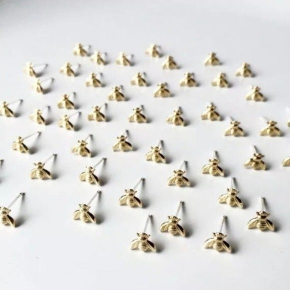 New 18K Gold Plated  Bee Stud Earrings - Picture 5 of 5